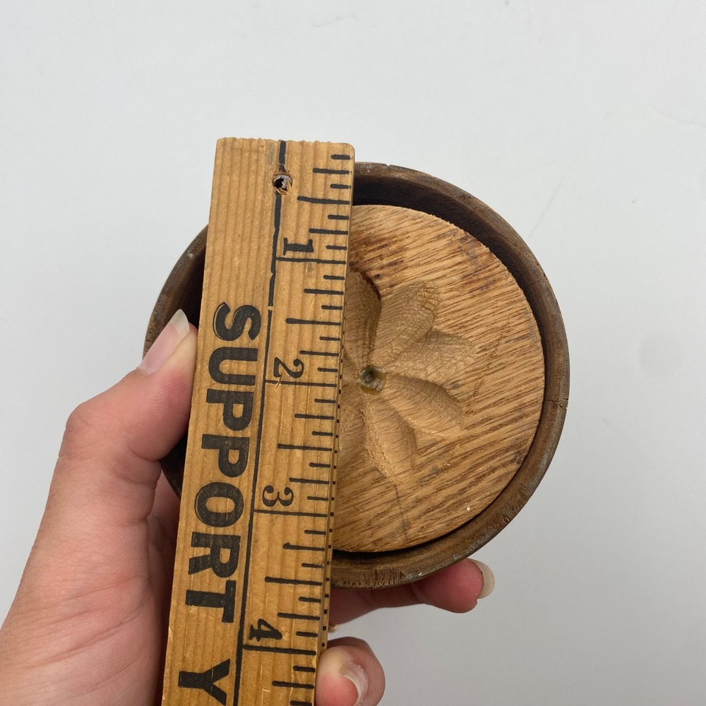 Antique Primitive Wooden Butter Mold Hand Carved Flower Design Plunger 4.5 Inch - Picture 7 of 7